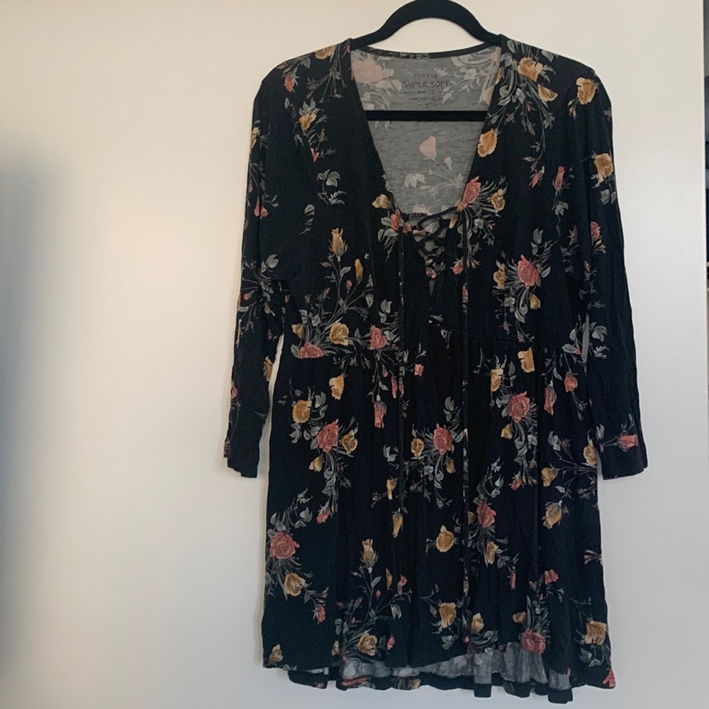 Floral torrid baby doll 3/4 sleeve with lace up neck